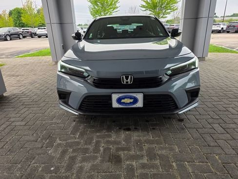 Used 2023 Honda Civic Sport image 6