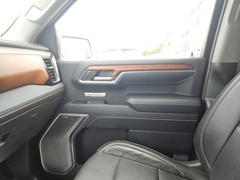 Used 2023 GMC Sierra 1500 Denali w/ Denali Reserve Package image 43