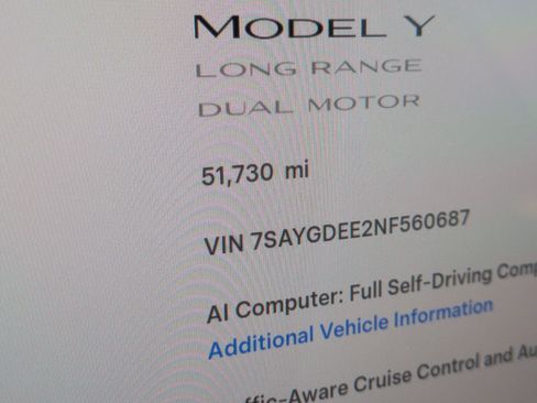 Used 2022 Tesla Model Y Long Range AWD/4WD image 22