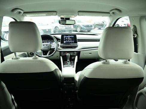 Used 2022 Jeep Compass Latitude w/ Convenience Group image 14