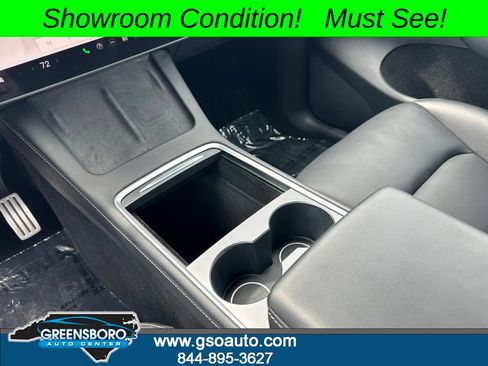 Used 2022 Tesla Model Y Performance AWD/4WD image 34