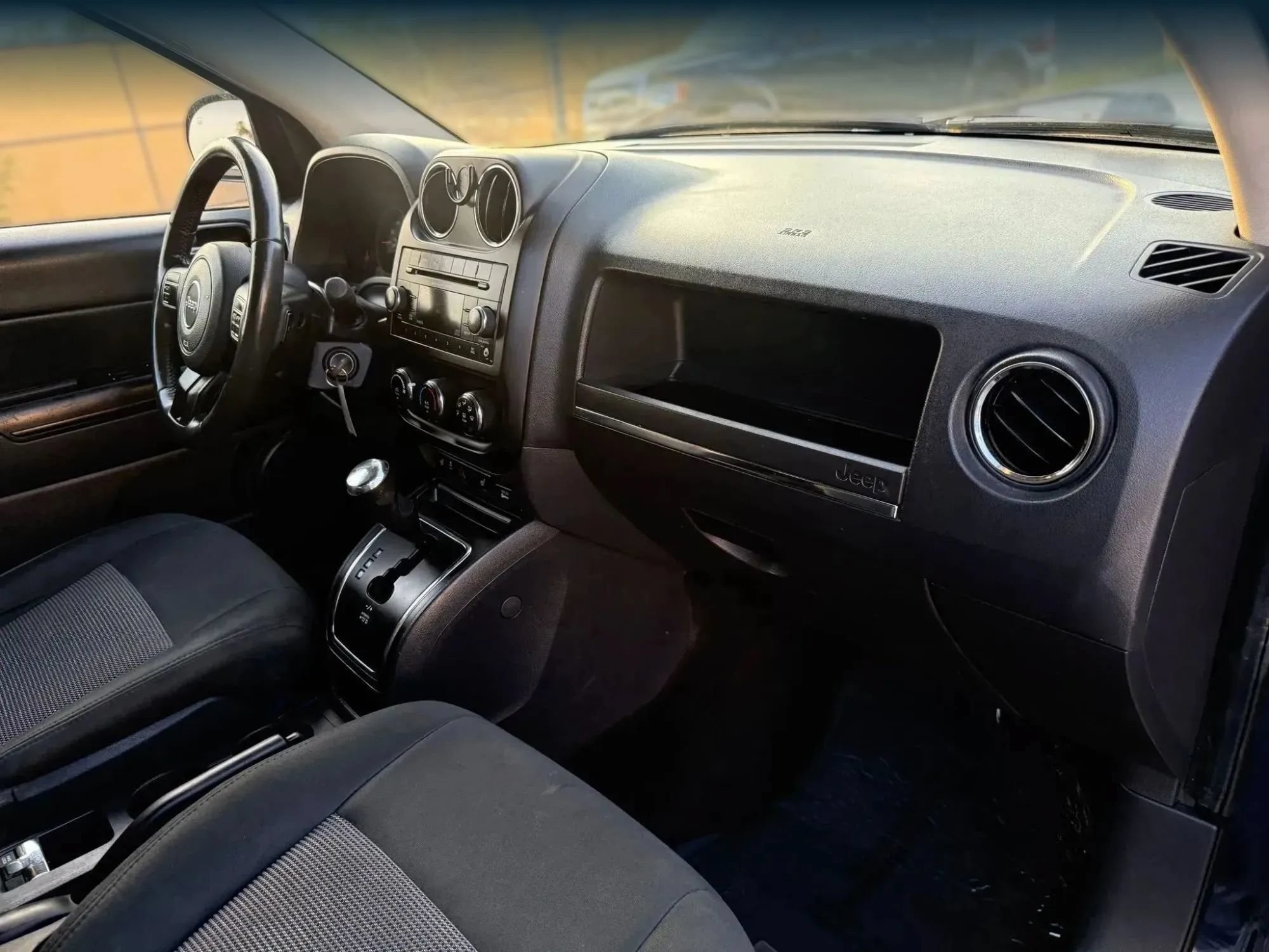 Used 2013 Jeep Compass Latitude AWD/4WD image 19