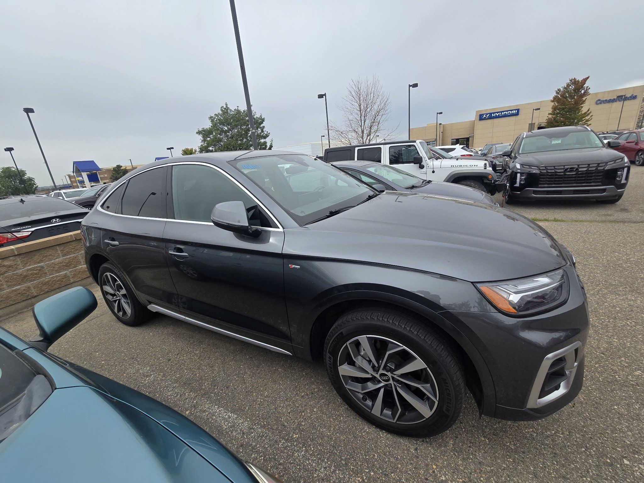Used 2023 Audi Q5 2.0T Premium Plus w/ Premium Plus Package AWD/4WD image 7
