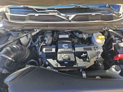 Used 2021 RAM 2500 Tradesman w/ Chrome Appearance Group image 21