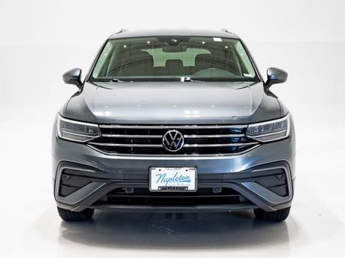 Used 2023 Volkswagen Tiguan SE FWD image 4