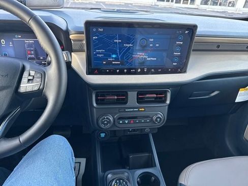 New 2026 Ford Maverick Lariat image 17