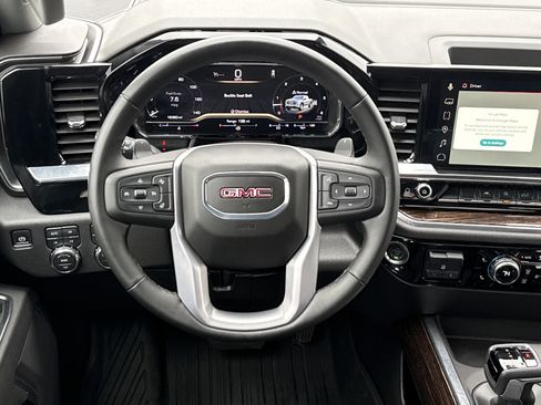 Certified 2025 GMC Sierra 1500 Elevation image 25