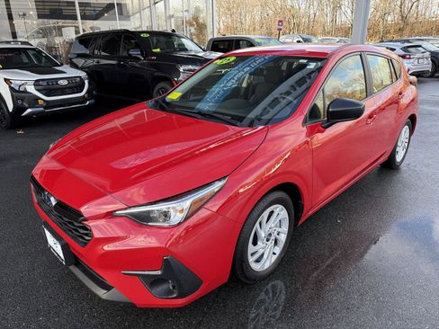 Certified 2025 Subaru Impreza 2.0i image 9