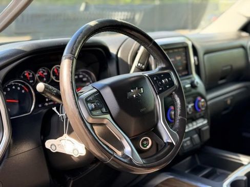 Used 2020 Chevrolet Silverado 1500 RST AWD/4WD image 10
