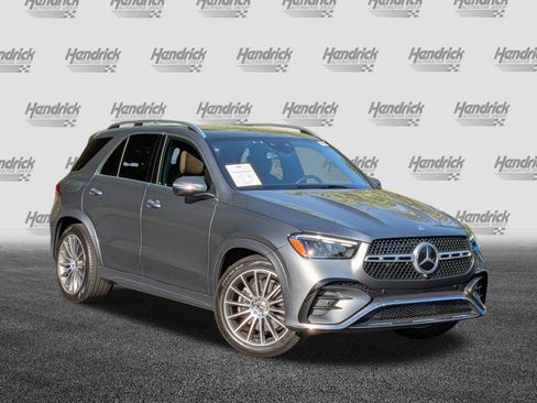 Used 2025 Mercedes-Benz GLE 450 4MATIC image 2