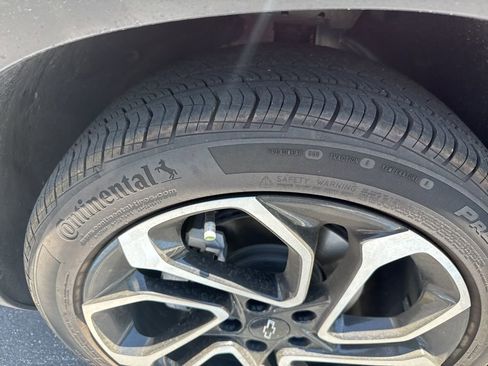 Used 2024 Chevrolet Trax RS w/ Driver Confidence Package FWD image 14