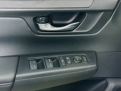 Used 2025 Honda CR-V EX image 15
