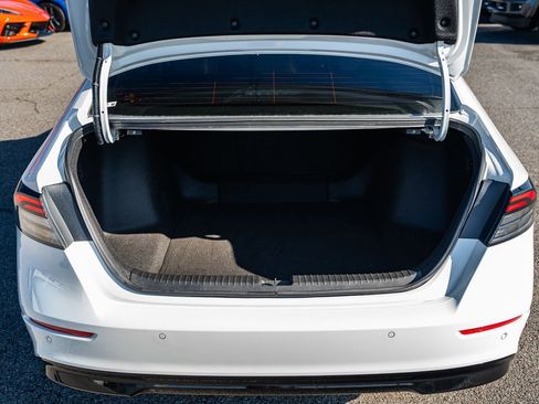 Used 2025 Honda Accord Touring image 16