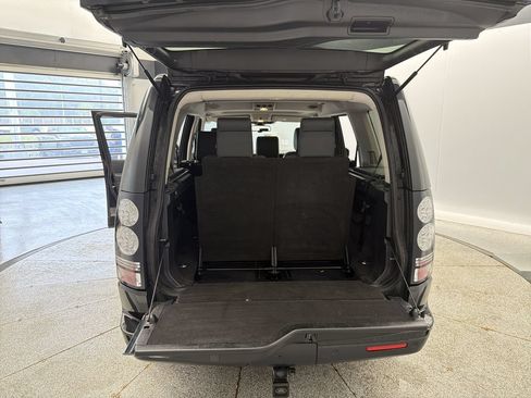 Used 2015 Land Rover LR4 HSE AWD/4WD image 32