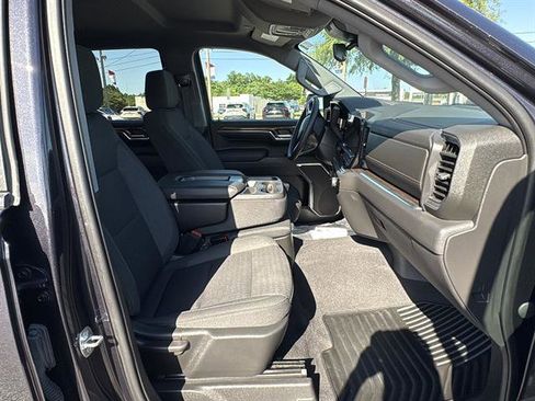Used 2023 Chevrolet Silverado 1500 LT AWD/4WD image 14
