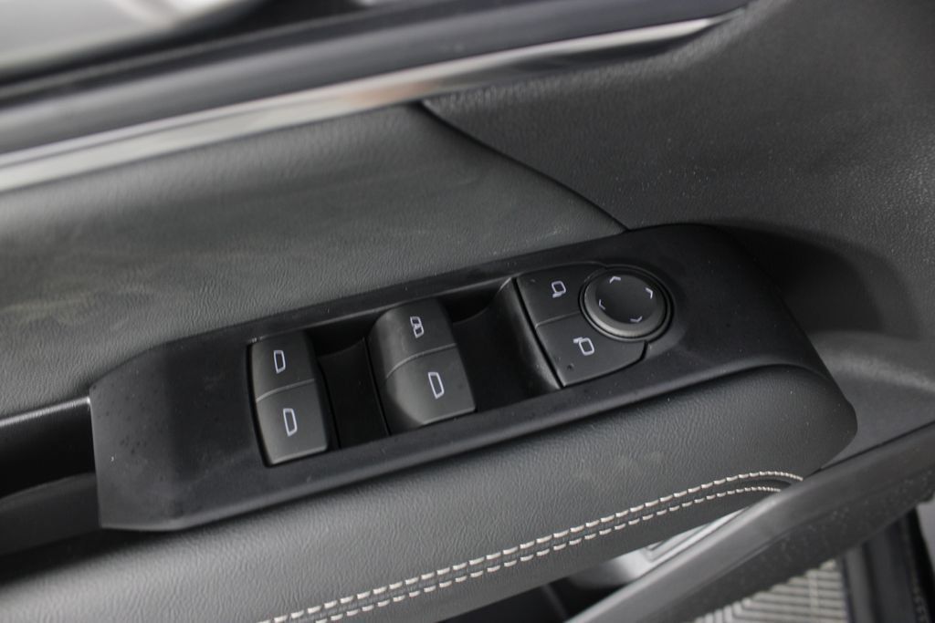 New 2027 GMC Terrain Elevation w/ Elevation Premium Package FWD image 14
