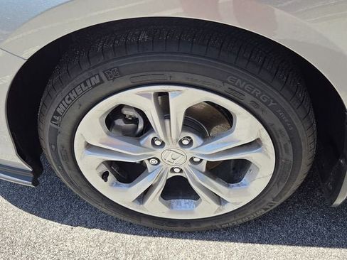Used 2025 Honda Accord LX image 10