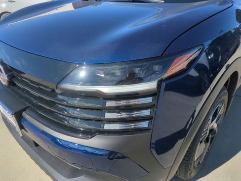 New 2026 Nissan Kicks SV image 8