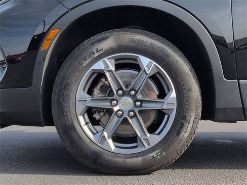 Certified 2025 Chevrolet Blazer LT image 30