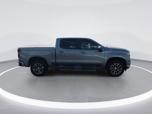 Used 2023 Chevrolet Silverado 1500 LT AWD/4WD image 9