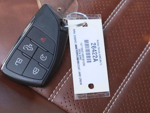 Used 2024 GMC Sierra 2500 Denali Ultimate image 36