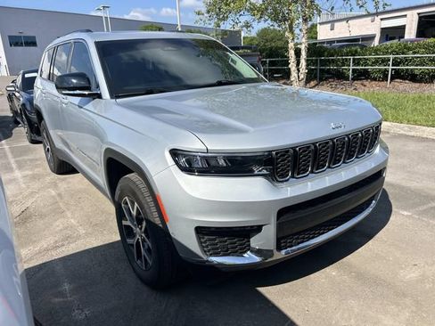 Used 2024 Jeep Grand Cherokee L Limited w/ Luxury Tech Group II AWD/4WD image 2
