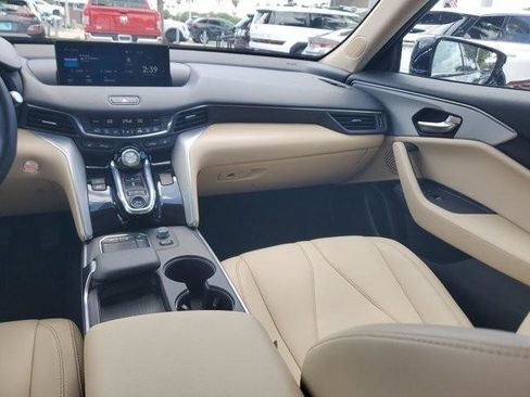 Used 2023 Acura TLX FWD image 16