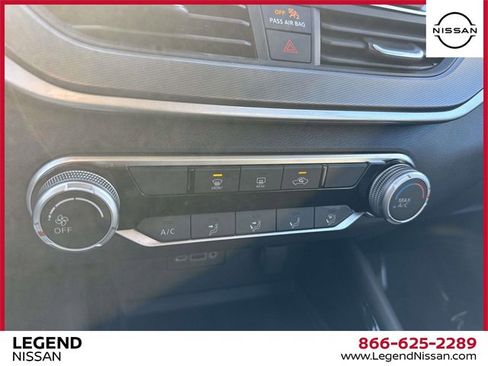 Used 2025 Nissan Altima 2.5 SR image 19