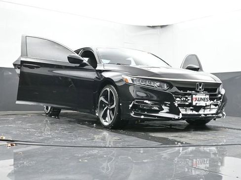 Used 2019 Honda Accord Sport image 63