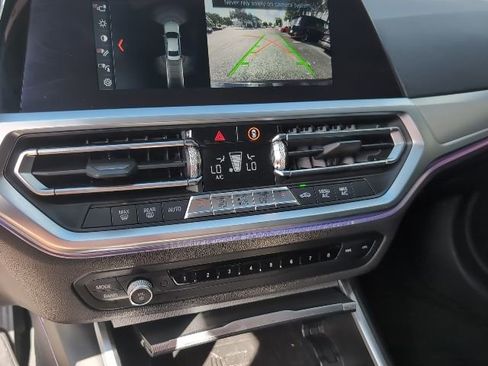 Used 2020 BMW 330i Sedan w/ Convenience Package RWD image 18