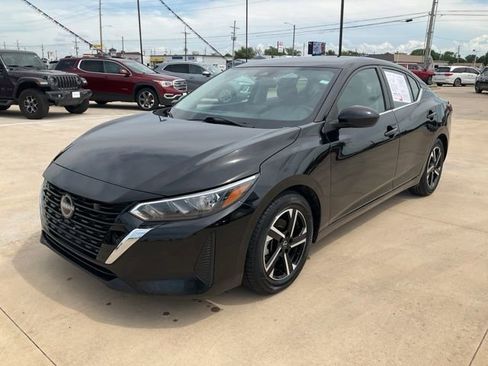 Used 2024 Nissan Sentra SV FWD image 34