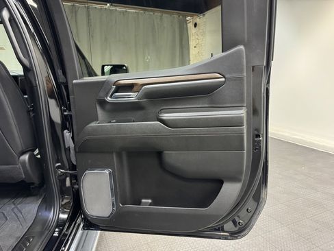 Used 2024 Chevrolet Silverado 1500 High Country w/ High Country Premium Package image 13