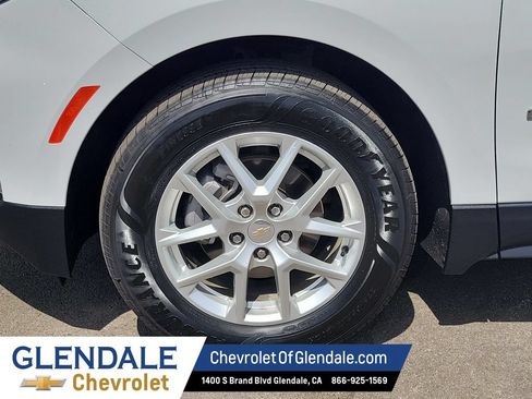 Certified 2024 Chevrolet Equinox LT AWD/4WD image 18