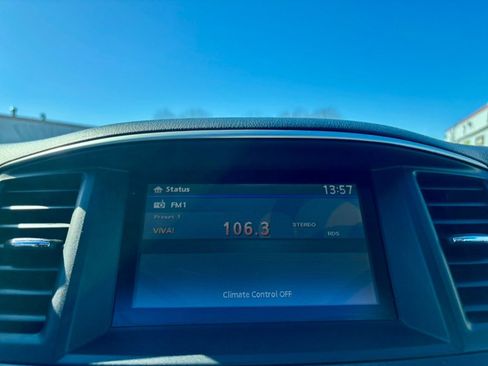 Used 2015 INFINITI QX60 AWD w/ Premium Package image 24