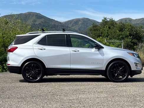 Used 2020 Chevrolet Equinox LT w/ Sport Edition FWD image 3