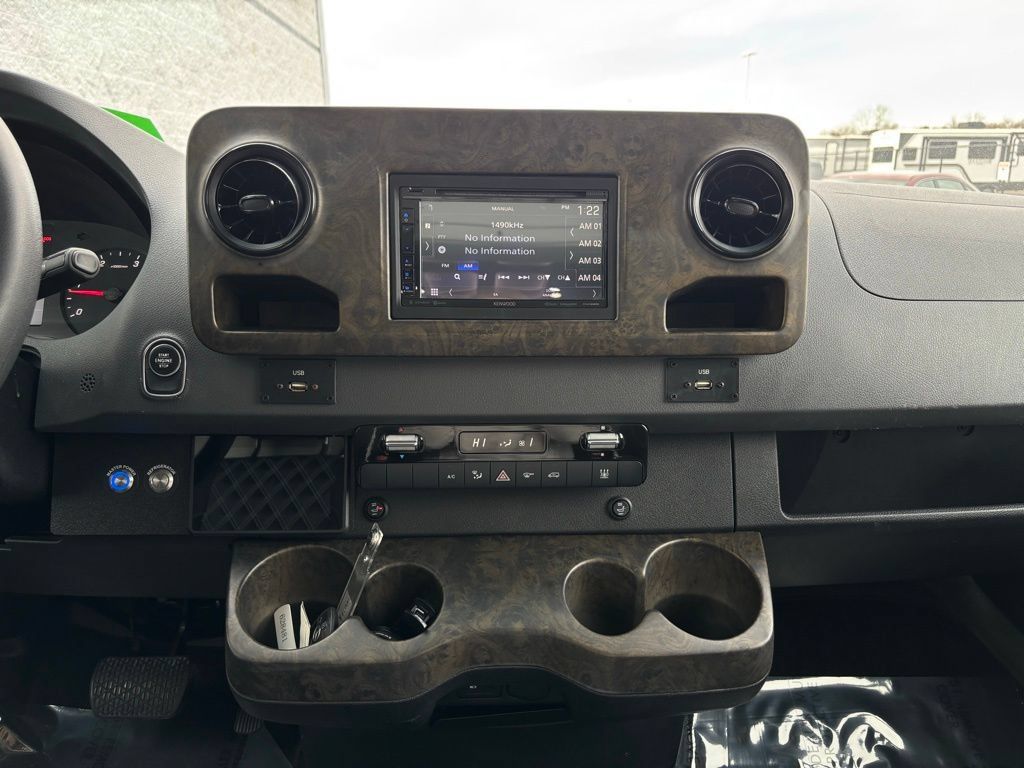 Used 2019 Mercedes-Benz Sprinter 170 w/ Driver Convenience Package image 28