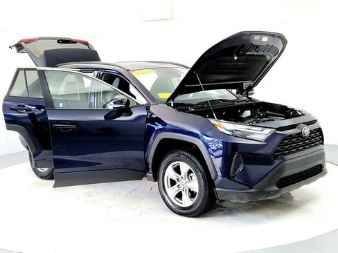 Used 2025 Toyota RAV4 XLE w/ Convenience Package AWD/4WD image 12