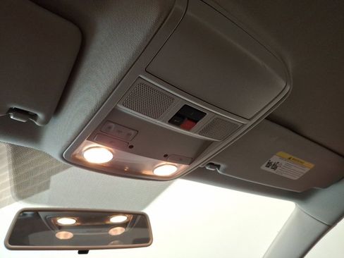 Used 2014 Volkswagen Jetta SE image 22