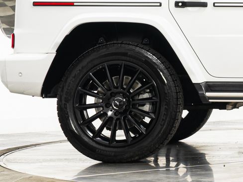 Used 2024 Mercedes-Benz G 550 image 43