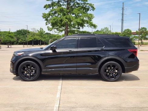 Used 2023 Ford Explorer ST-Line w/ Class IV Trailer Tow Package RWD image 4