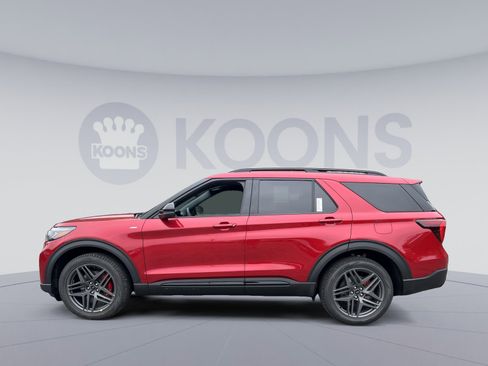 New 2026 Ford Explorer ST-Line w/ ST-Line Street Pack AWD/4WD image 2