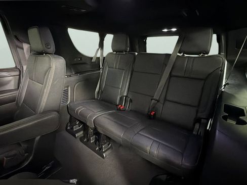 Certified 2023 Chevrolet Suburban RST w/ Luxury Package AWD/4WD image 28