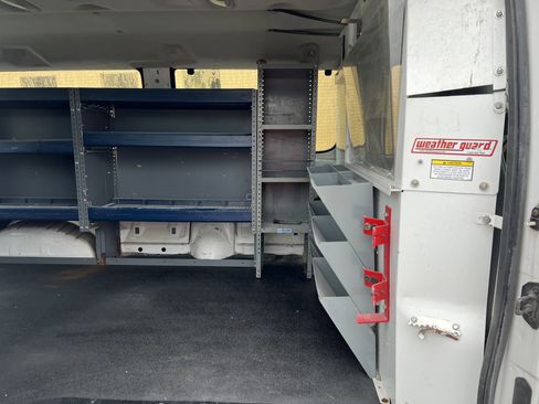 Used 2008 Ford E-350 and Econoline 350 Super Duty image 16