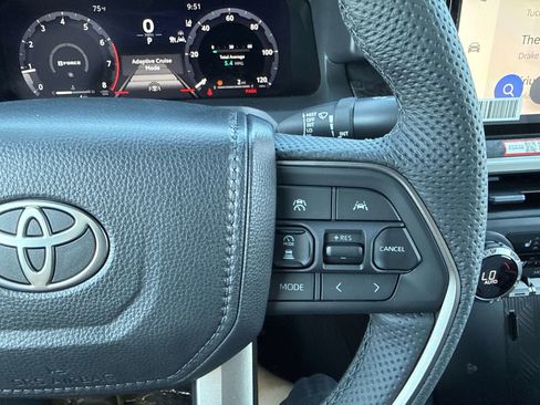 New 2026 Toyota Tacoma Limited AWD/4WD image 22