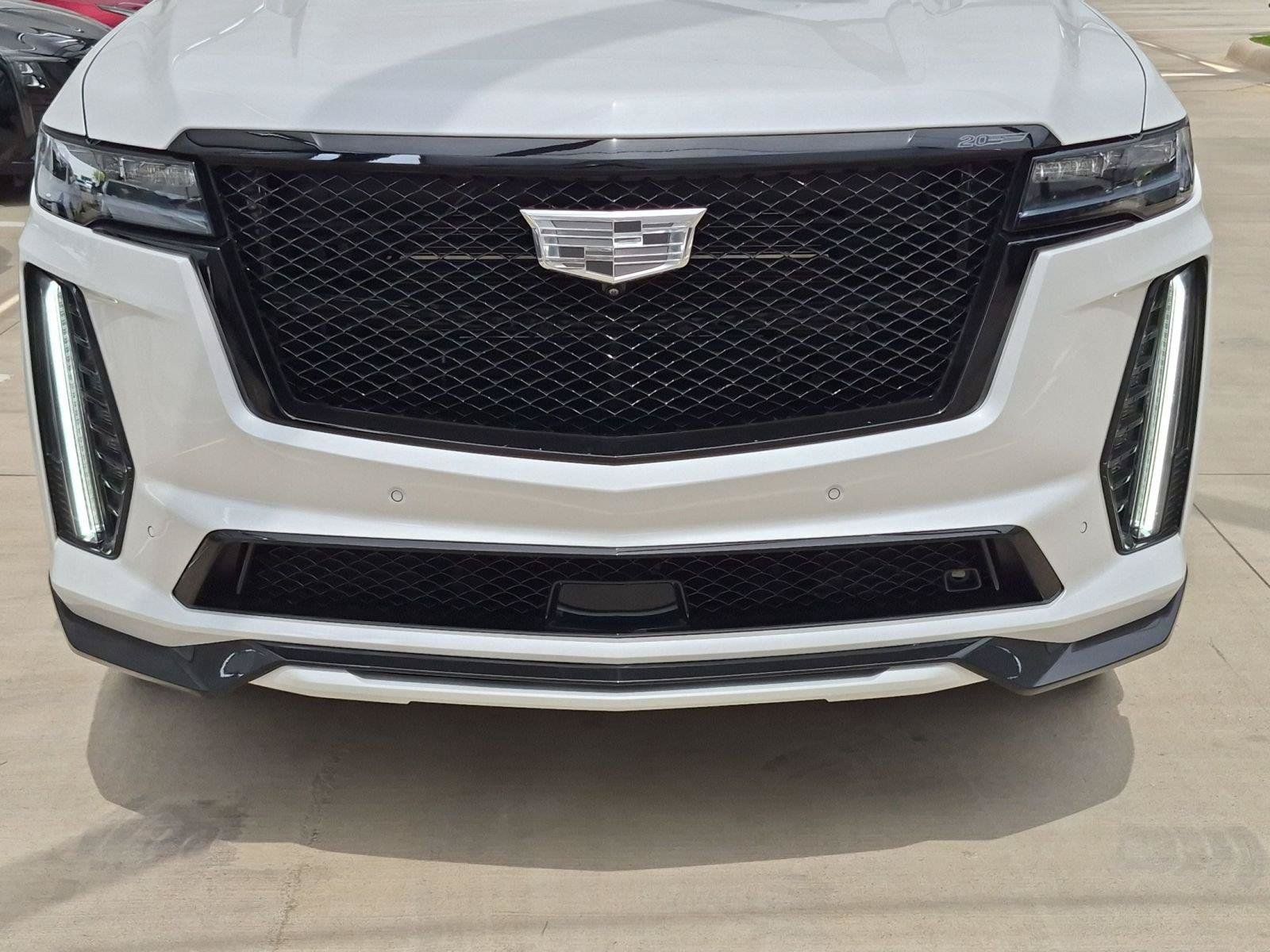 Certified 2024 Cadillac Escalade V w/ LPO, ONYX Package AWD/4WD image 6
