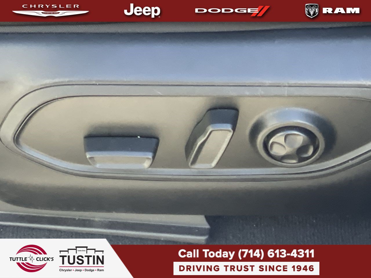 Used 2023 Jeep Grand Cherokee L Limited w/ Luxury Tech Group II AWD/4WD image 30