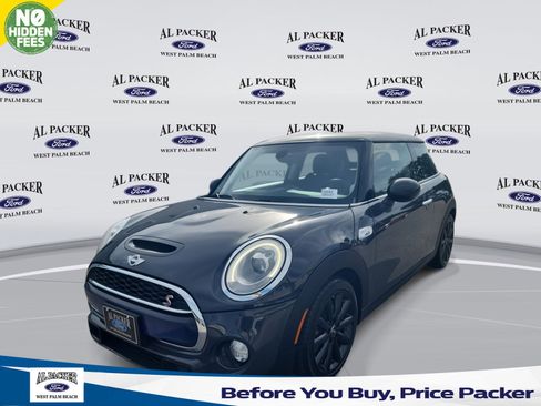 Used 2015 MINI Cooper S image 1