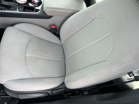 Used 2018 Hyundai Sonata SE FWD image 16
