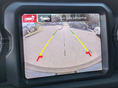 Used 2021 Jeep Wrangler Unlimited Sahara image 27