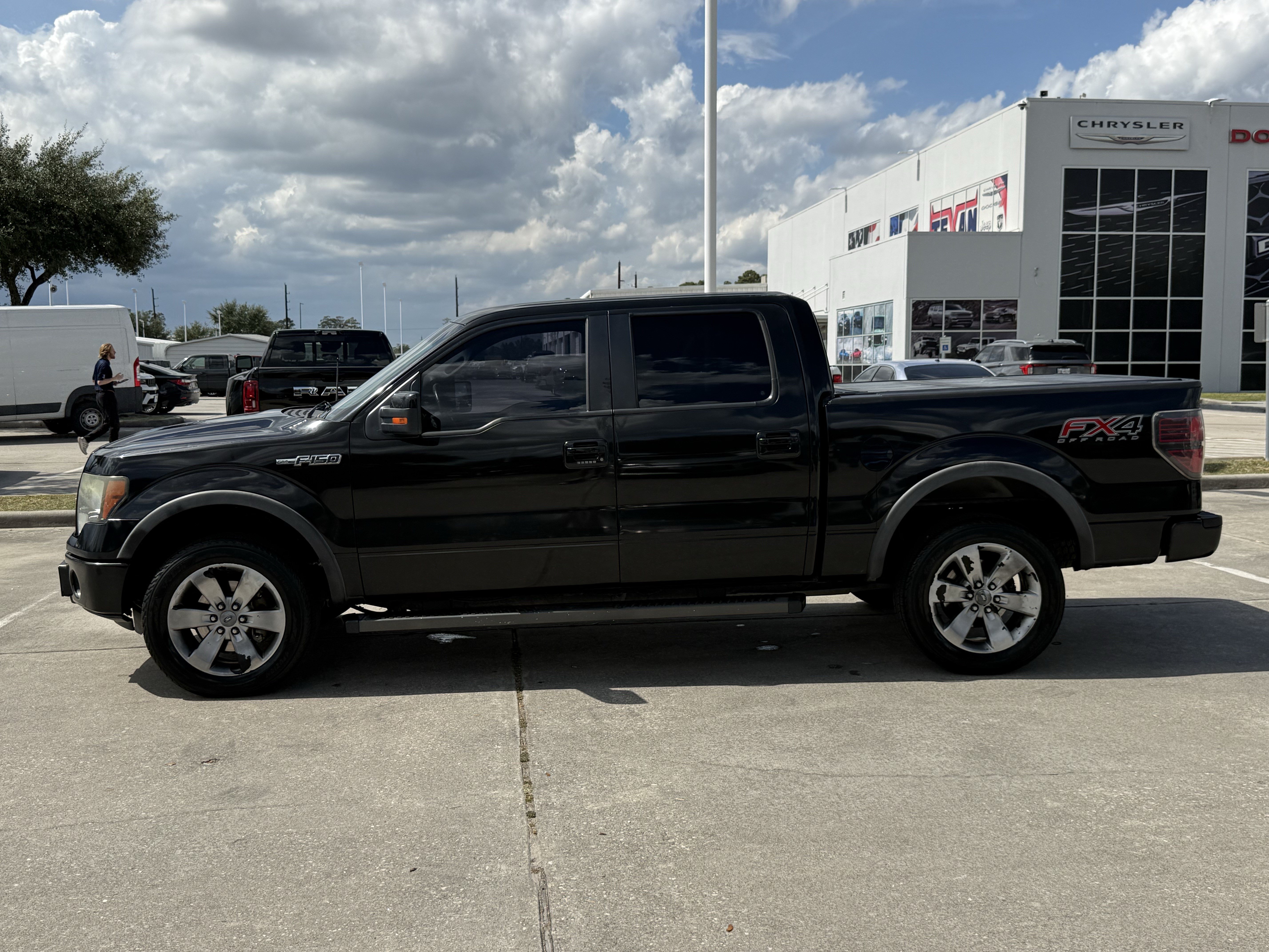 Used 2012 Ford F150 FX4 w/ FX Luxury Pkg AWD/4WD image 8